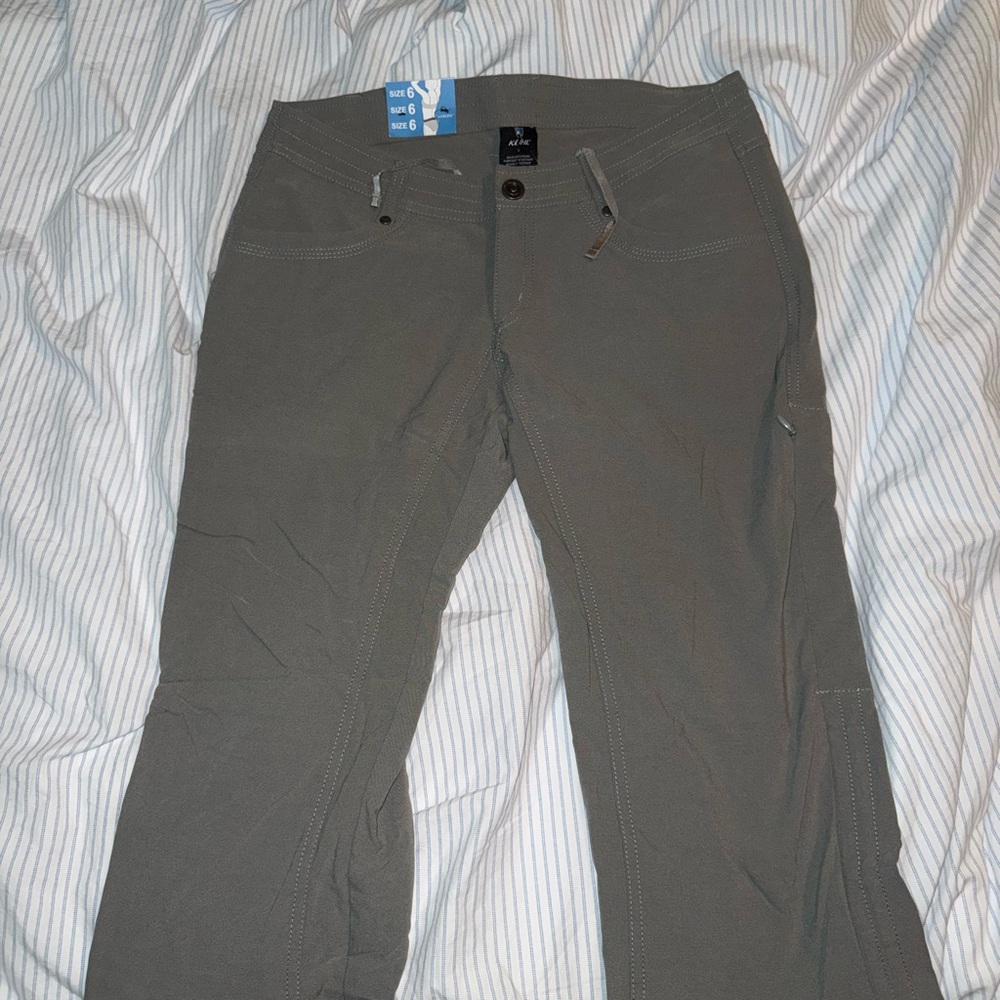 Women’s Olive/Gray Pants